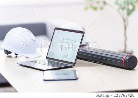 設計事務所 設計図 パソコン 設計事務所 設計図 パソコン 128768420