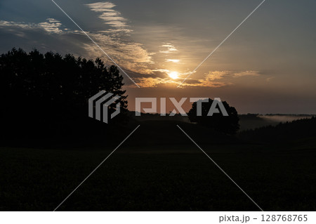 十勝平野の夜明け 十勝平野の夜明け 128768765