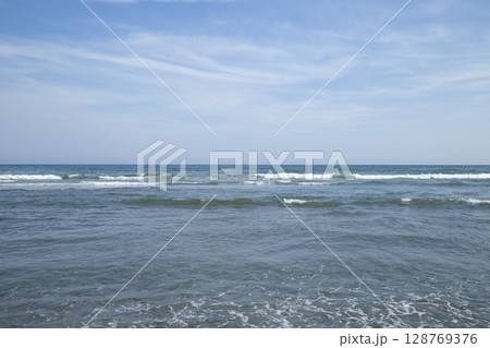 夏の海と空 夏の海と空 128769376