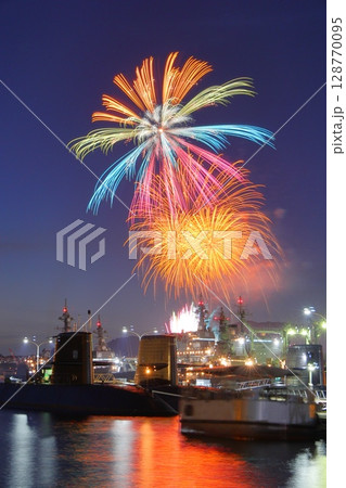 潜水艦と花火 潜水艦と花火 128770095