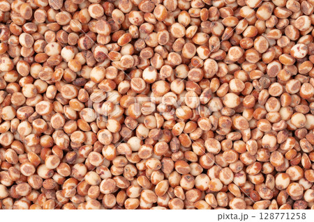 たかきび（ソルガム）のクローズアップ 128771258