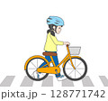 自転車を押して歩く子ども 自転車を押して歩く子ども 128771742