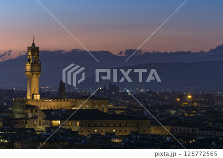 イタリア・フィレンツェ～夕暮れ時のヴェッキオ宮殿 / Palazzo Vecchio 128772565