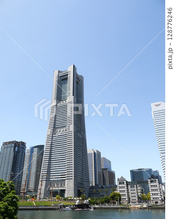 みなとみらいの風景 128776246