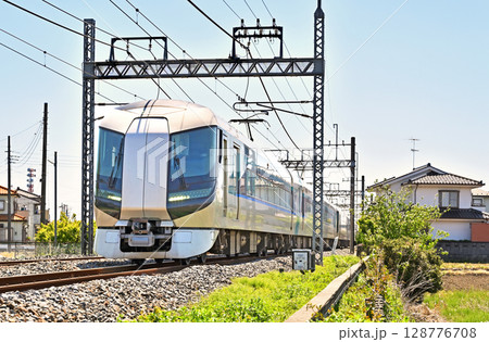 鉄道 私鉄:東武日光線 特急リバティけごん13号 / 会津113号 500系 鉄道 私鉄:東武日光線 特急リバティけごん13号 / 会津113号 500系 128776708