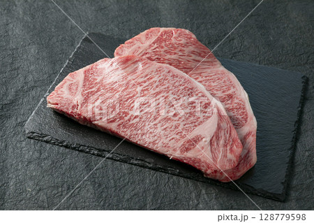 和牛 ロース ステーキ肉 牛肉 128779598