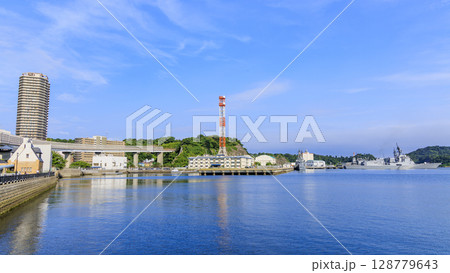 横須賀港の海上自衛隊 横須賀港の海上自衛隊 128779643