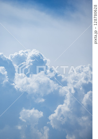 夏の空 青空 晴れ 7月 【神奈川県 伊勢原市】 夏の空 青空 晴れ 7月 【神奈川県 伊勢原市】 128780628