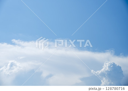 夏の空 青空 晴れ 7月 【神奈川県 伊勢原市】 128780716