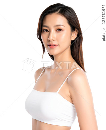 デコルテの美しい女性 128781972