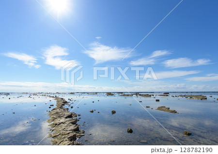 日本の渚百選 男鹿半島 鵜ノ崎海岸 秋田県 日本の渚百選 男鹿半島 鵜ノ崎海岸 秋田県 128782190