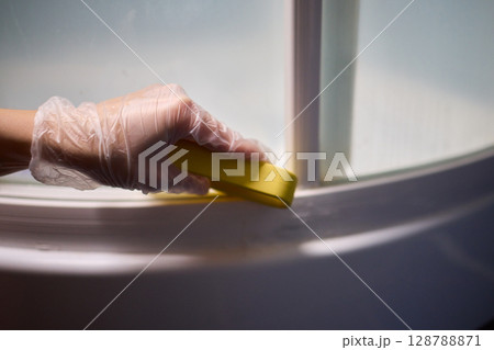 Hand Cleaning Shower with Squeegee Ensuring Hygiene and Freshness in Action Every Time Hand Cleaning Shower with Squeegee Ensuring Hygiene and Freshness in Action Every Time 128788871