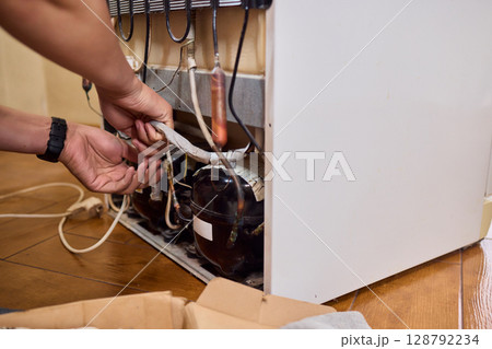 Refrigerator Repair Essential Troubleshooting Tips and Ongoing Maintenance Techniques Refrigerator Repair Essential Troubleshooting Tips and Ongoing Maintenance Techniques 128792234