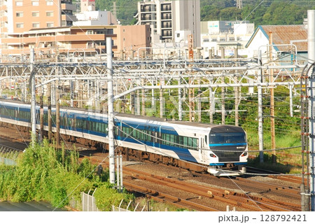 東海道線 山崎跨線橋 東海道線 山崎跨線橋 128792421