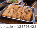 大阪の串カツ 128793428