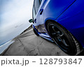 青い車 128793847