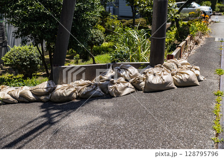 洪水対策　土のう袋 128795796