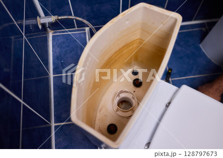 Effective Toilet Tank Maintenance and Repair Strategies for Homeowners and Renters Alike 128797673