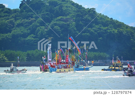 塩竃みなと祭の龍鳳丸　宮城 128797874