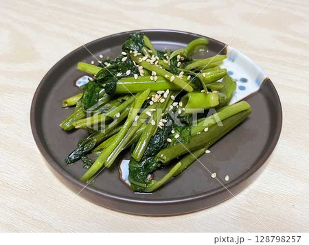 空芯菜の炒め物 128798257