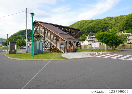 道の駅・ステラ★ほんべつに残された跨線橋 128799065