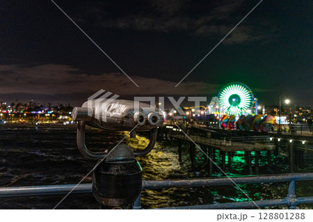 アメリカ　ロサンゼルスの街並みと夜景　サンタモニカ 128801288