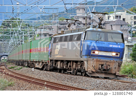 東海道本線　真鶴　JR貨物　EF200-5（吹田） 128801740