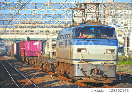 東海道本線 平塚 JR貨物 EF66-129(吹田) 東海道本線 平塚 JR貨物 EF66-129(吹田) 128802148