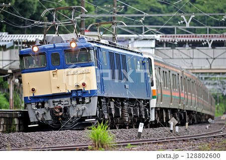 中央本線 上野原 JR東日本 EF64-1032(長岡)+211系 A28+A25編成(高崎) 廃回 中央本線 上野原 JR東日本 EF64-1032(長岡)+211系 A28+A25編成(高崎) 廃回 128802600