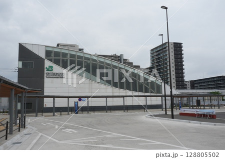 武蔵野線 吉川美南 モダンな駅舎 武蔵野線 吉川美南 モダンな駅舎 128805502