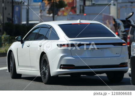 白いセダン イメージ 白いセダン イメージ 128806688