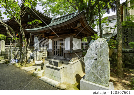 四国八十八箇所19番 立江寺 黒髪堂 徳島県小松島市 四国八十八箇所19番 立江寺 黒髪堂 徳島県小松島市 128807601
