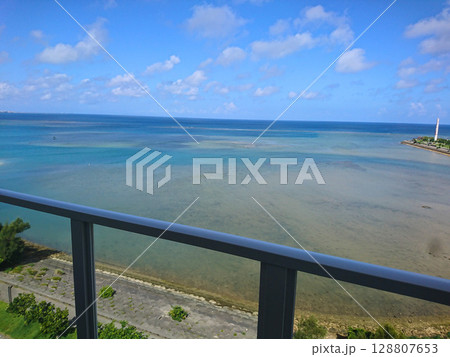 沖縄 海が見える部屋からの景色③ 沖縄 海が見える部屋からの景色③ 128807653
