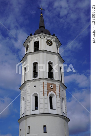 ビリニュス大聖堂の鐘楼 128809325