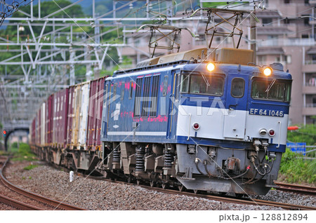 東海道本線　真鶴　JR貨物　EF64-1046（愛知） 128812894