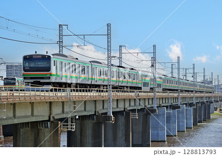 東海道本線　茅ヶ崎－平塚　JR東日本　E231系1000番台　K-01編成（国府津） 128813793