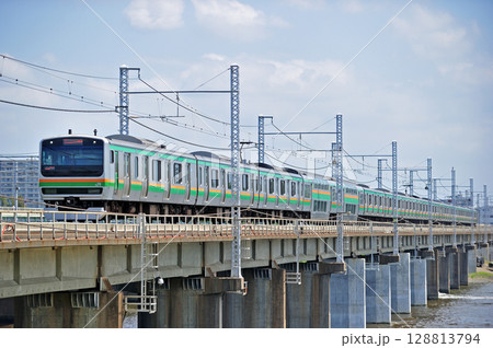 東海道本線　茅ヶ崎－平塚　JR東日本　E231系1000番台　K-12編成（国府津） 128813794
