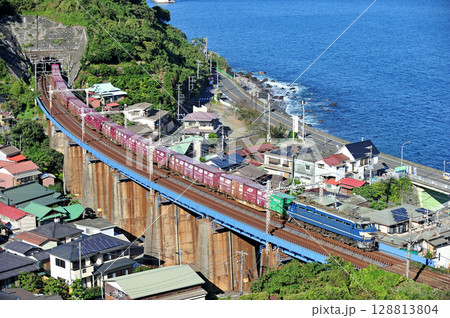 東海道本線 早川-根府川 JR貨物 EF66-27(吹田) 東海道本線 早川-根府川 JR貨物 EF66-27(吹田) 128813804