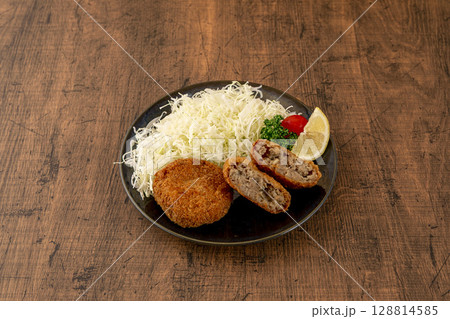 メンチカツ フライ カツ 肉料理 定食 メンチカツ フライ カツ 肉料理 定食 128814585