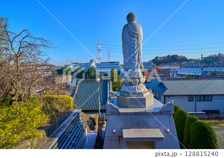 神奈川県川崎市麻生区黒川(西光寺)付近から小田急多摩線黒川駅方面 128815240