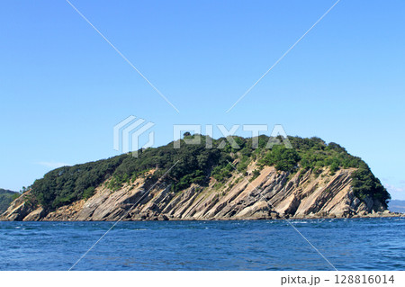 船から見る友ヶ島 128816014