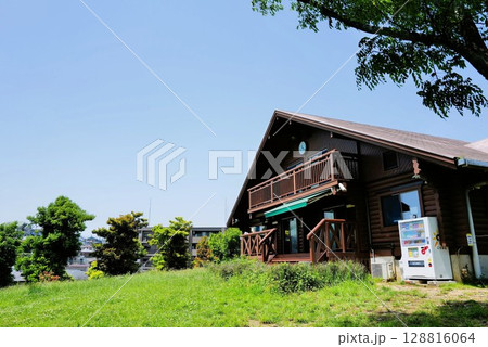 港南台北公園 こどもログハウス(どんぐりハウス) 港南台北公園 こどもログハウス(どんぐりハウス) 128816064