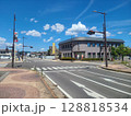 日本一の暑さを連発する福島県伊達市梁川の目抜き通り 128818534