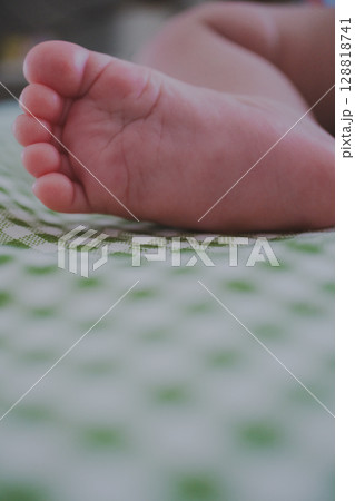赤ちゃんのパーツカット 128818741