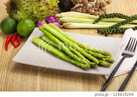 Dietary cuisine - boiled aspargus stem 128819204