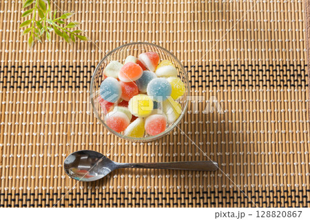 グミ ソフトキャンディ おやつ 甘い 食べ物 128820867