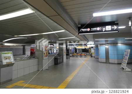 大阪南港から住之江公園駅へ 大阪南港から住之江公園駅へ 128821924