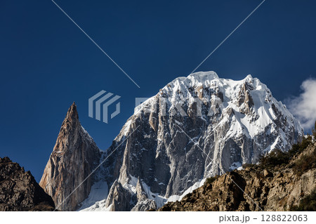 Lady finger and Hunza peak mountains with snow capped.in the autumn scenery, Karakoram range. Hunza valley, Pakistan 128822063