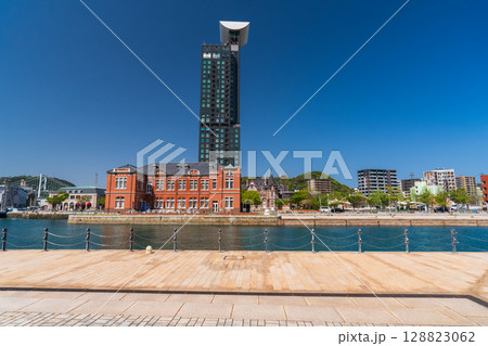 《福岡県》門司港レトロの街並み 《福岡県》門司港レトロの街並み 128823062