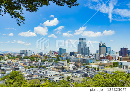初夏の仙台市全景 128823075